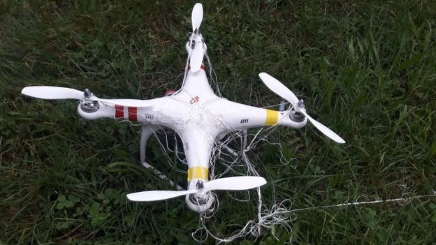 drone dji catturato con rete