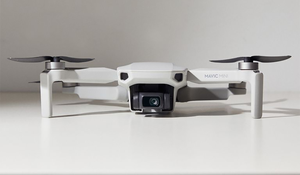 Il drone DJI Mavic Mini ti fa volare anche quando non puoi realmente