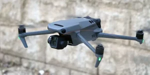 DJI-Mavic-3-in-flight